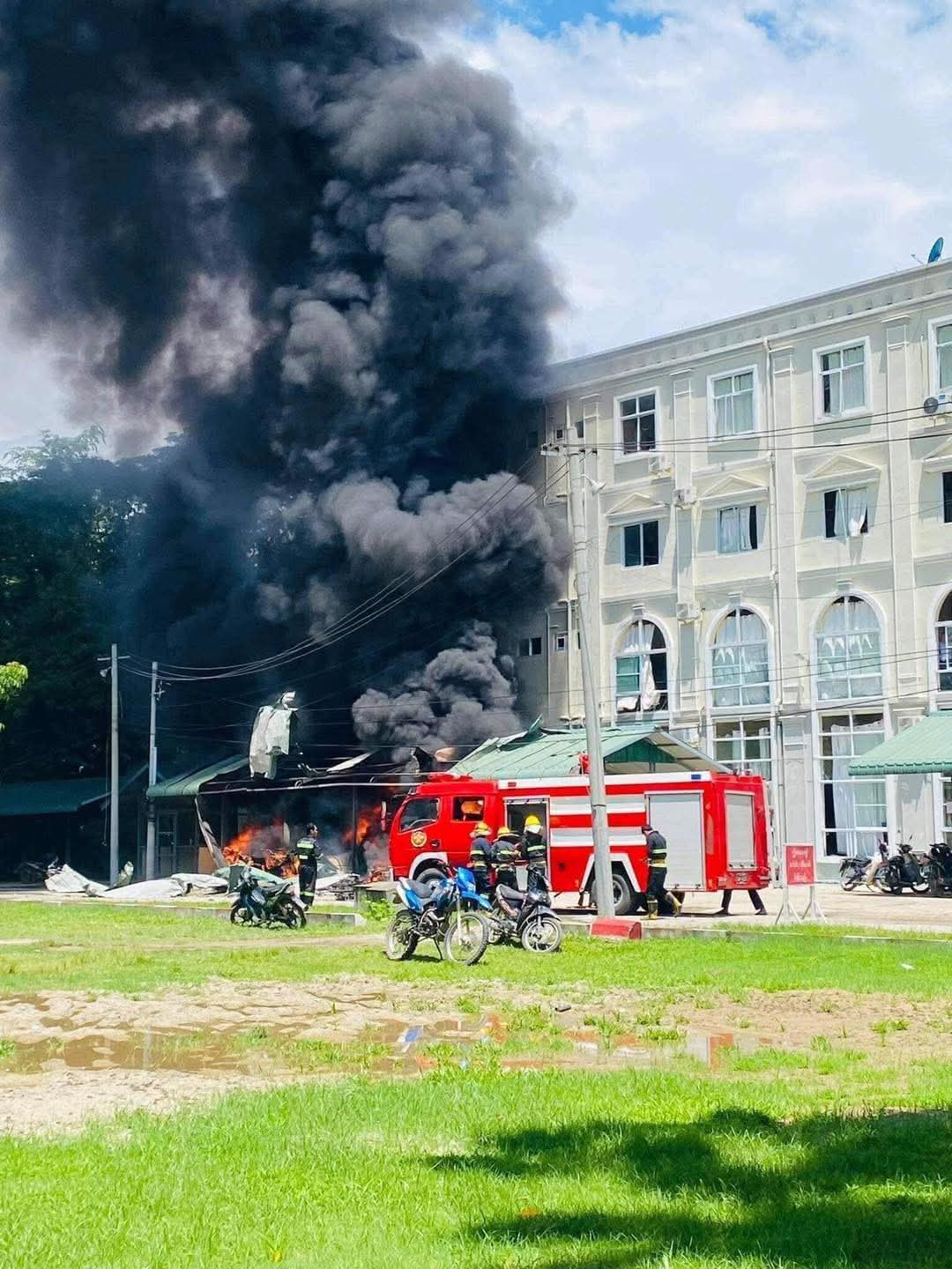 ဗန်းမော်မြို့တွင် တိုက်ပွဲပြင်းထန်ခဲ့ပြီးနောက် စစ်ကောင်စီ၏ ရုံးဌာနများကို KIA က ထိန်းချုပ်